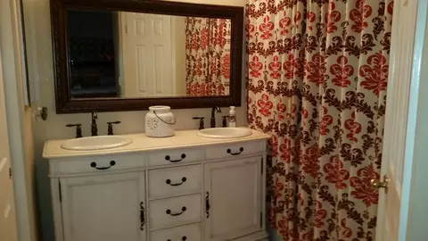 570 Julian St, Redding, CA 96003 photo 11