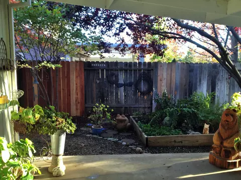 570 Julian St, Redding, CA 96003 photo 15