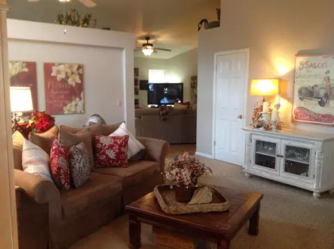570 Julian St, Redding, CA 96003 photo 6