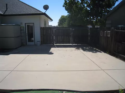 1930 Harvard Way, Redding, CA 96003 photo 27