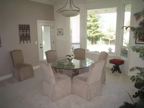1930 Harvard Way, Redding, CA 96003 photo 6