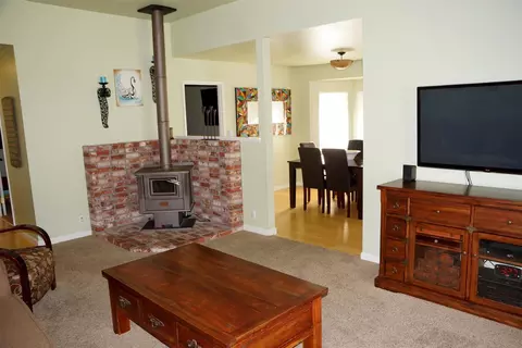 2028 Silverfield Loop, Redding, CA 96002 photo 6
