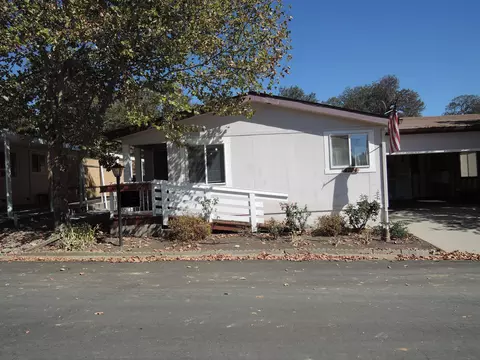 4704 Maple, Redding, CA 96003 photo 3