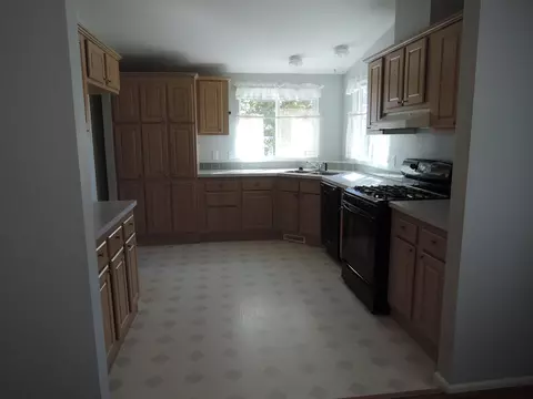 4704 Maple, Redding, CA 96003 photo 8