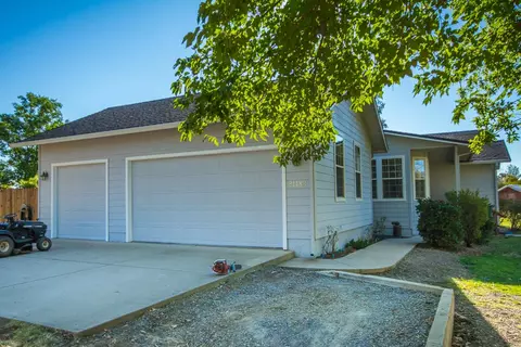 21483 Mccormick Ln, Redding, CA 96003 photo 23