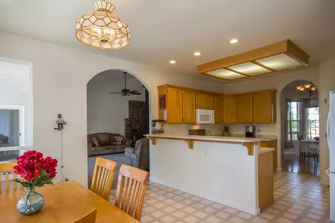 21483 Mccormick Ln, Redding, CA 96003 photo 5