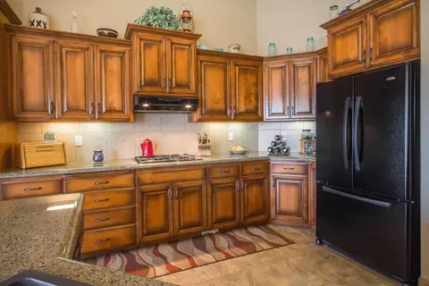1481 Harbor Ct, Redding, CA 96003 photo 6