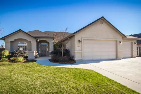 1481 Harbor Ct, Redding, CA 96003 photo 1
