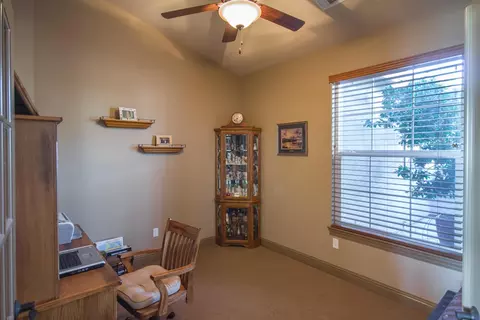 1481 Harbor Ct, Redding, CA 96003 photo 11