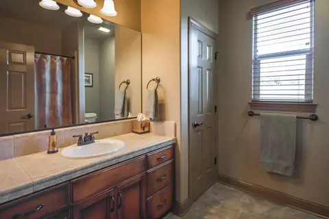 1481 Harbor Ct, Redding, CA 96003 photo 14