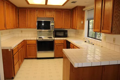 4336 Pintail Dr, Redding, CA 96001 photo 3