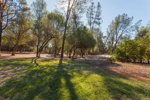 13413 Kings Way, Redding, CA 96003 photo 33