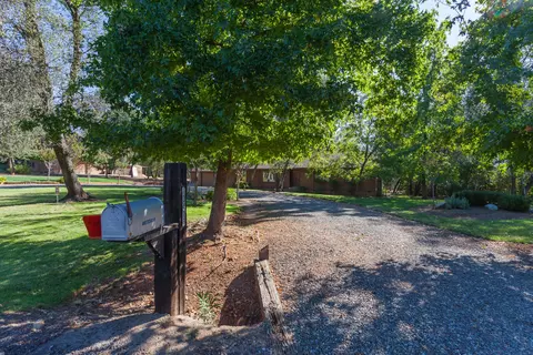 13413 Kings Way, Redding, CA 96003 photo 4