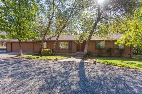 13413 Kings Way, Redding, CA 96003 photo 1