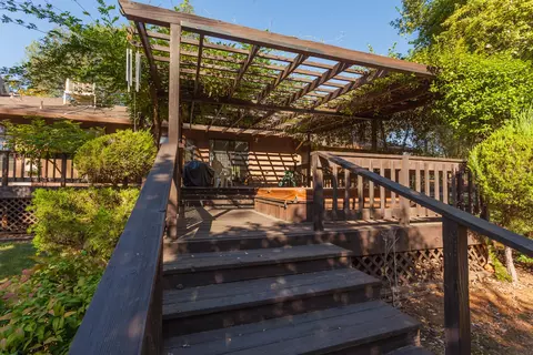 13413 Kings Way, Redding, CA 96003 photo 36
