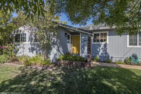 2584 Belladonna St, Redding, CA 96002 photo 2