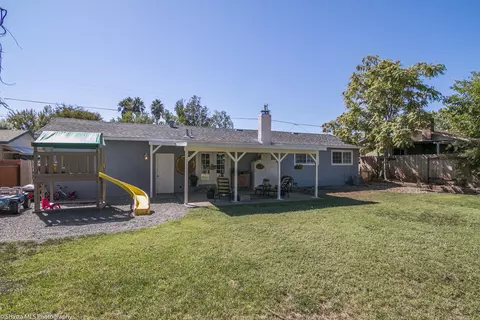 2584 Belladonna St, Redding, CA 96002 photo 14