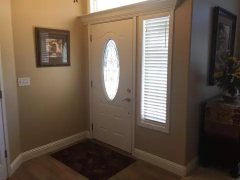 5828 Diamond Ridge Dr, Redding, CA 96003 photo 2