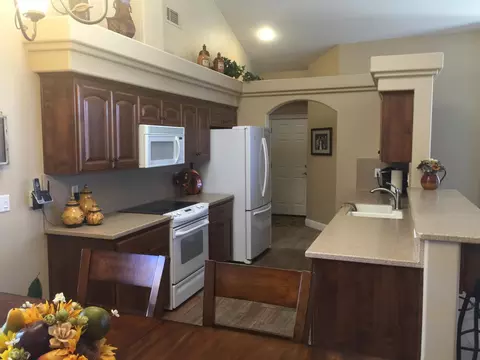 5828 Diamond Ridge Dr, Redding, CA 96003 photo 3