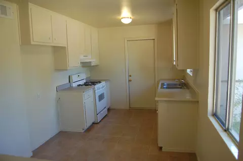 3128 Aster St, Anderson, CA 96007 photo 3