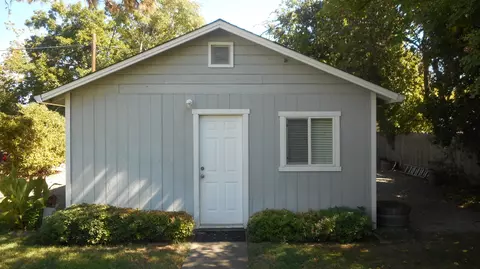 1735 Garden Ave, Redding, CA 96001 photo 32