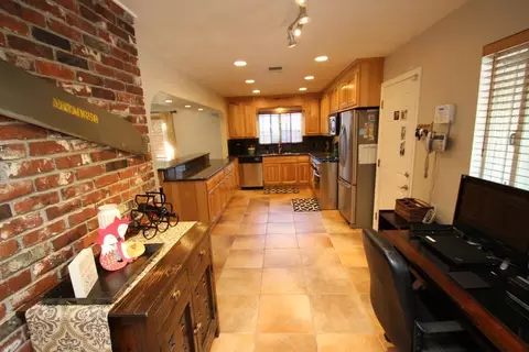 575 Dee Ct, Redding, CA 96002 photo 25