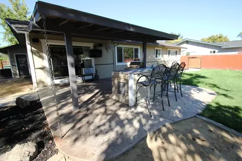 575 Dee Ct, Redding, CA 96002 photo 23