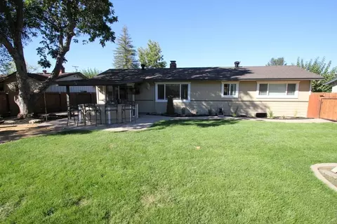 575 Dee Ct, Redding, CA 96002 photo 21
