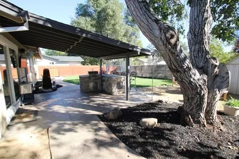 575 Dee Ct, Redding, CA 96002 photo 20
