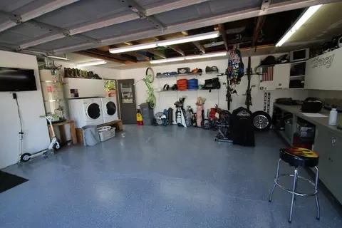 575 Dee Ct, Redding, CA 96002 photo 28