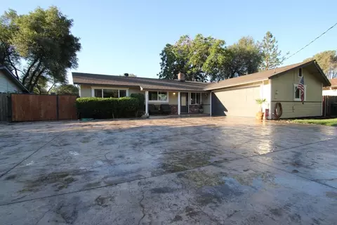 575 Dee Ct, Redding, CA 96002 photo 1