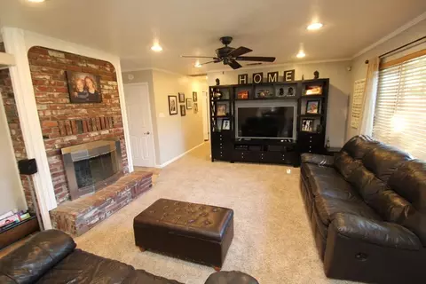 575 Dee Ct, Redding, CA 96002 photo 11
