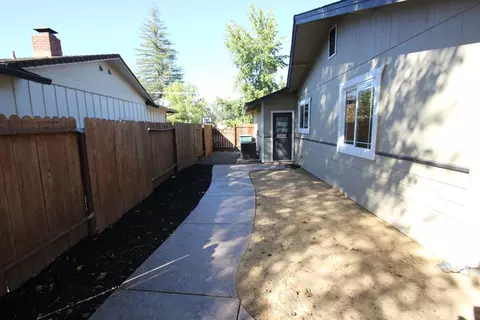 575 Dee Ct, Redding, CA 96002 photo 30