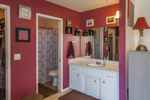2085 Quartz Way, Redding, CA 96001 photo 13