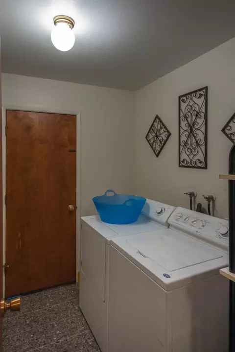 2085 Quartz Way, Redding, CA 96001 photo 15