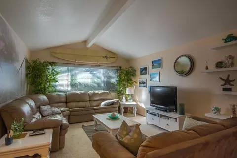 2085 Quartz Way, Redding, CA 96001 photo 3