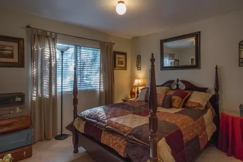 2085 Quartz Way, Redding, CA 96001 photo 9