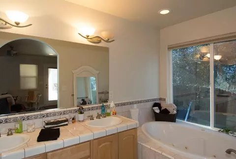 3374 Stanford Dr, Redding, CA 96003 photo 21