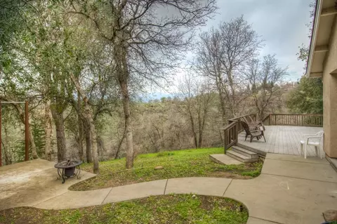 3374 Stanford Dr, Redding, CA 96003 photo 32