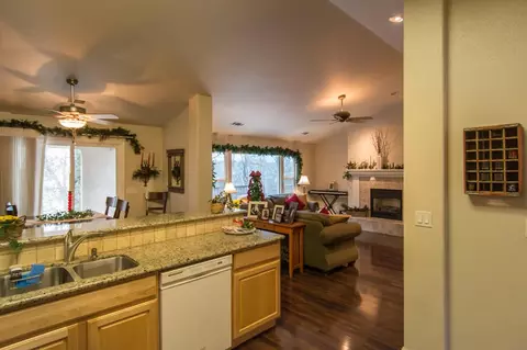 3374 Stanford Dr, Redding, CA 96003 photo 10
