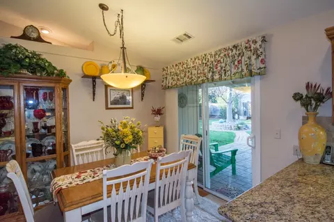 1965 Chiella Ln, Redding, CA 96002 photo 8