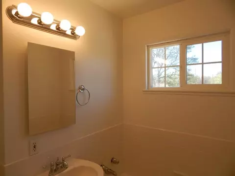 2832 Kenco Ave, Redding, CA 96002 photo 8