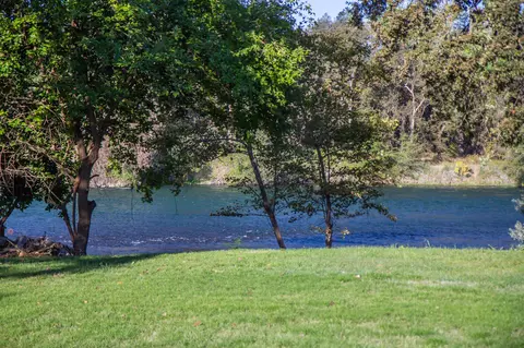 8354 Haiti Dr, Redding, CA 96002 photo 36
