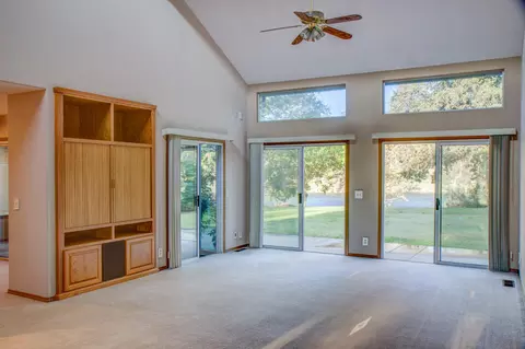 8354 Haiti Dr, Redding, CA 96002 photo 8