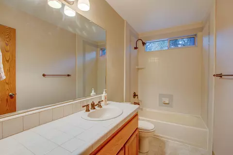 8354 Haiti Dr, Redding, CA 96002 photo 25
