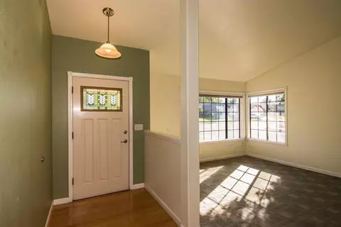 2212 Sophy Pl, Redding, CA 96003 photo 7
