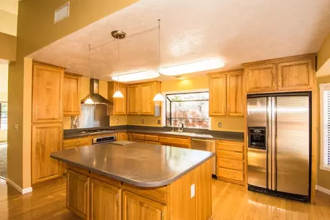 2212 Sophy Pl, Redding, CA 96003 photo 11