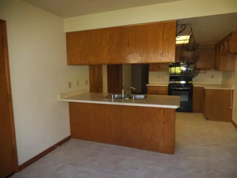2151 Kildare Dr, Redding, CA 96001 photo 7