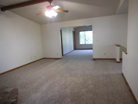 2151 Kildare Dr, Redding, CA 96001 photo 3