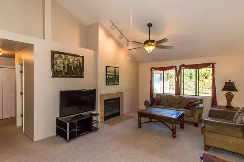 549 Armando Ave, Redding, CA 96003 photo 8